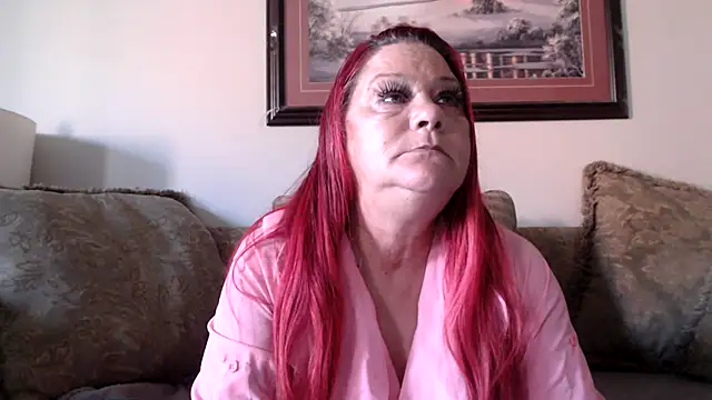 Snapshot of LexxiLeeds chatting on 10.05.25 LexxiLeeds online show from 10.05.25