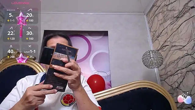 Snapshot of karito_mature17 chatting on 11.20.25 karito mature17 online show from 11.20.25