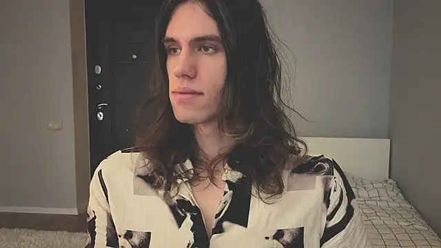 mollymila online show from 04.28.26