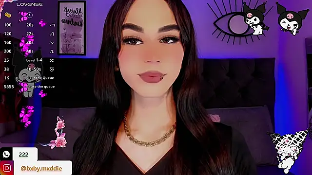 kimMaddiee online show from 10.04.25