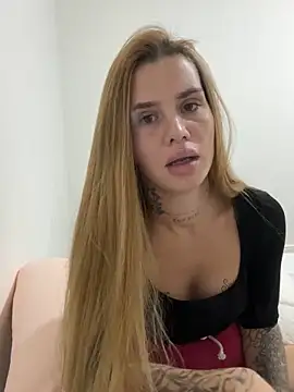 EmiliaCatalina online show from 09.30.25