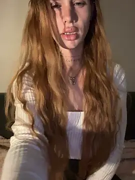 EmiliaCatalina online show from 06.07.26