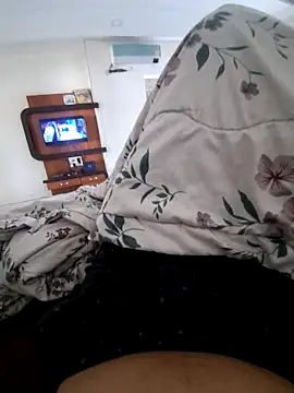 Snapshot of sexyboy1011 chatting on 11.08.25 sexyboy1011 online show from 11.08.25