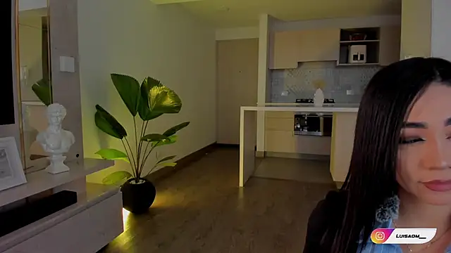 missmegann online show from 09.12.25