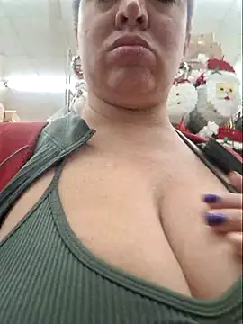 Snapshot of laura_bassi chatting on 11.09.25 laura bassi online show from 11.09.25