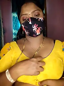 Snapshot of vani-09 chatting on 12.17.24 vani-09 online show from 12.17.24