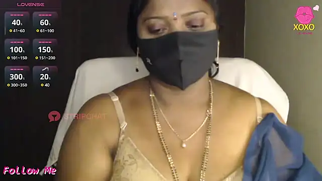 Snapshot of vani-09 chatting on 12.23.24 vani-09 online show from 12.23.24