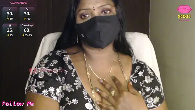 Snapshot of vani-09 chatting on 12.24.24 vani-09 online show from 12.24.24