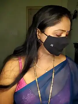 Snapshot of vani-09 chatting on 02.08.25 vani-09 online show from 02.08.25