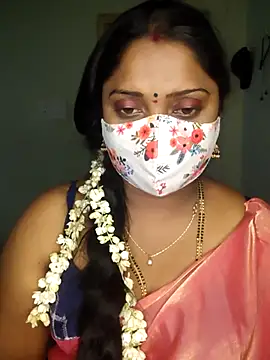 Snapshot of vani-09 chatting on 03.18.25 vani-09 online show from 03.18.25