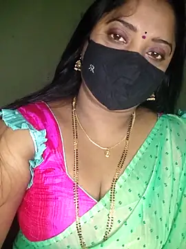 Snapshot of vani-09 chatting on 12.20.25 vani-09 online show from 12.20.25