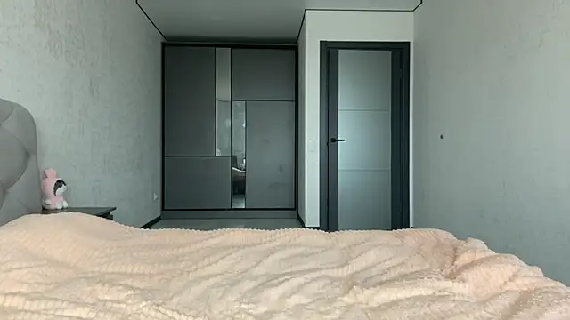 GracefulCharm online show from 03.02.25