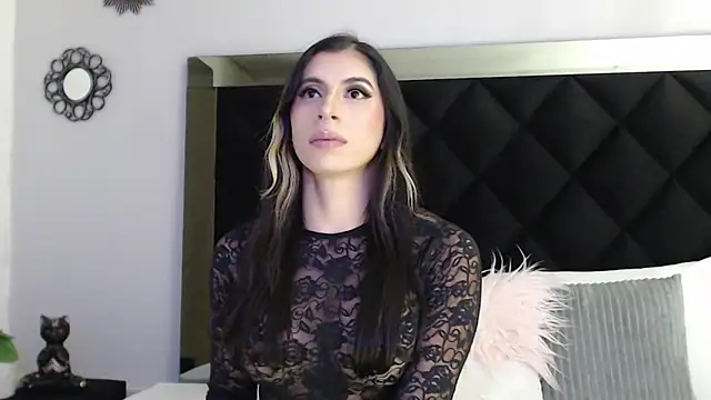 KinaCooper online show from 11.11.25