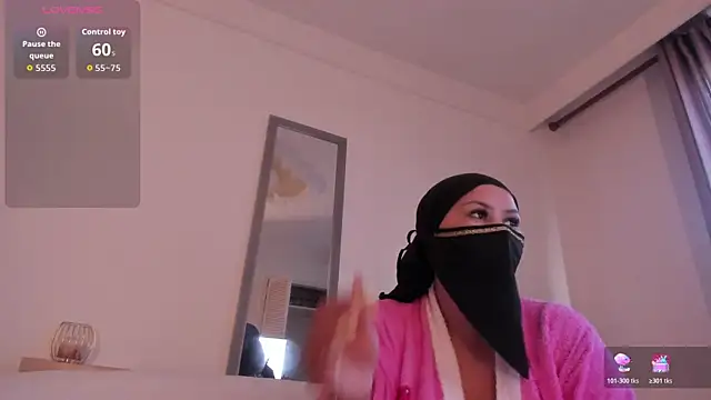 Snapshot of Amina_hafsa chatting on 12.01.25 Amina hafsa online show from 12.01.25