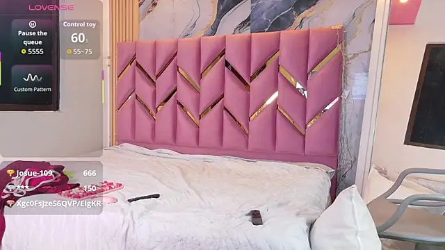 daddyissuesss  online show from 10.15.25