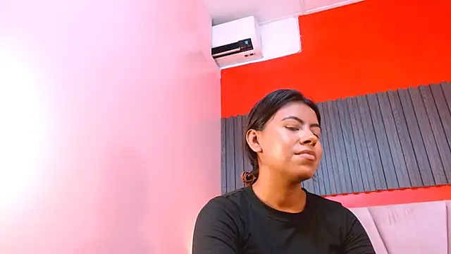 VeronicaRobles online show from 06.22.26