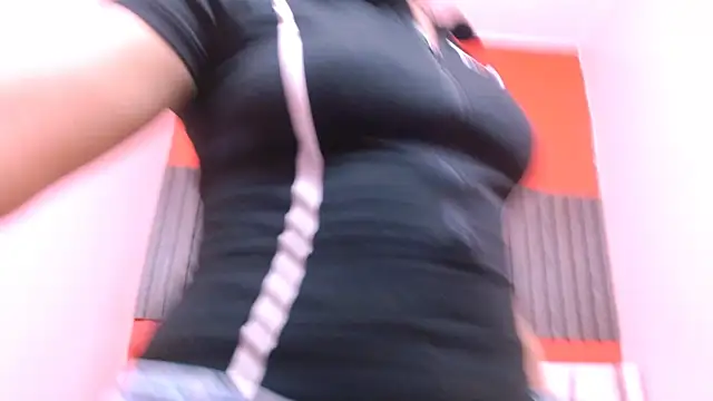 VeronicaRobles online show from 06.25.26