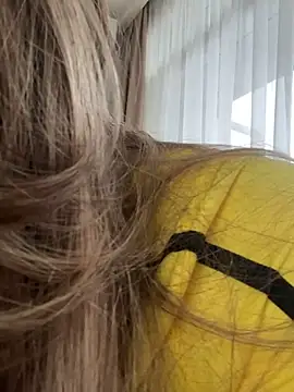 Snapshot of curvyflawless chatting on 02.21.25 curvyflawless online show from 02.21.25