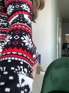 Snapshot of curvyflawless chatting on 02.28.25 curvyflawless online show from 02.28.25