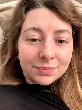 Snapshot of curvyflawless chatting on 10.15.25 curvyflawless online show from 10.15.25