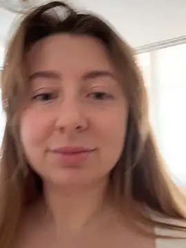 Snapshot of curvyflawless chatting on 10.16.25 curvyflawless online show from 10.16.25