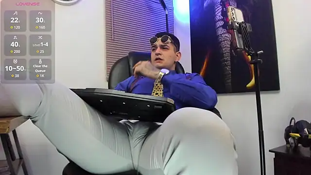 Nicolas Fellener online show from 09.12.25