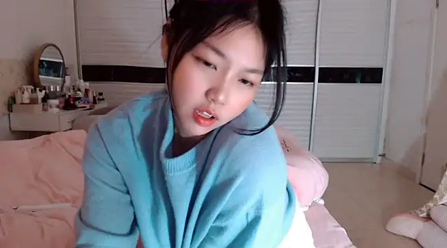 -Lucky Girl online show from 01.12.25