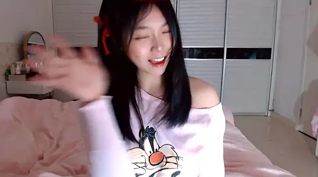 -Lucky Girl online show from 01.13.25