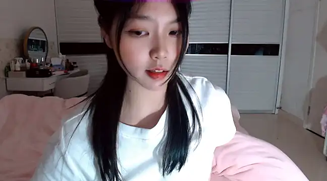 -Lucky Girl online show from 01.13.25