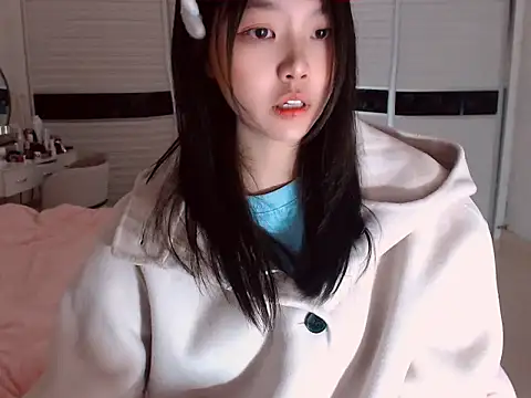 -Lucky Girl online show from 01.30.25