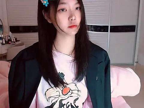 -Lucky Girl online show from 02.04.25