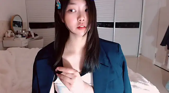 -Lucky Girl online show from 02.09.25