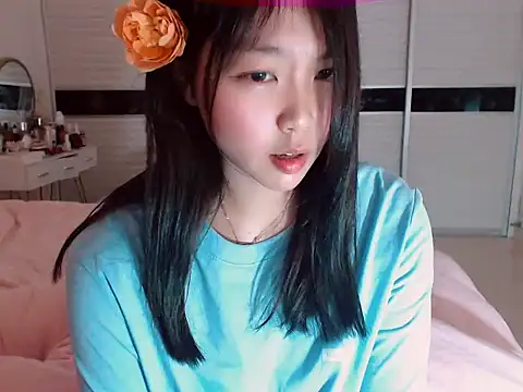 -Lucky Girl online show from 02.21.25