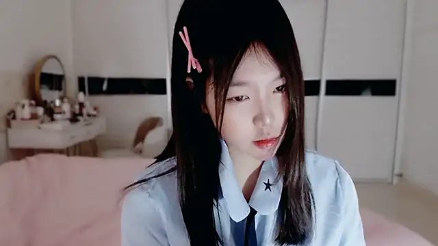 -Lucky Girl online show from 02.22.25