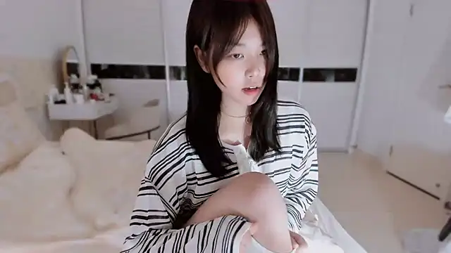 -Lucky Girl online show from 09.13.25