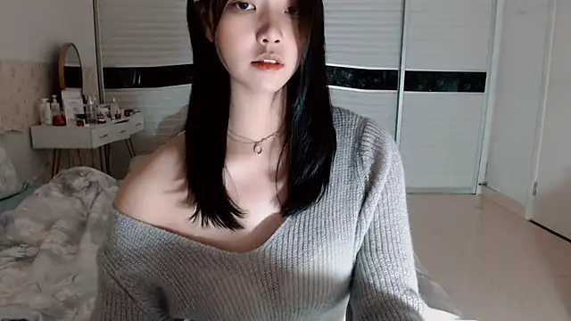 -Lucky Girl online show from 10.12.25