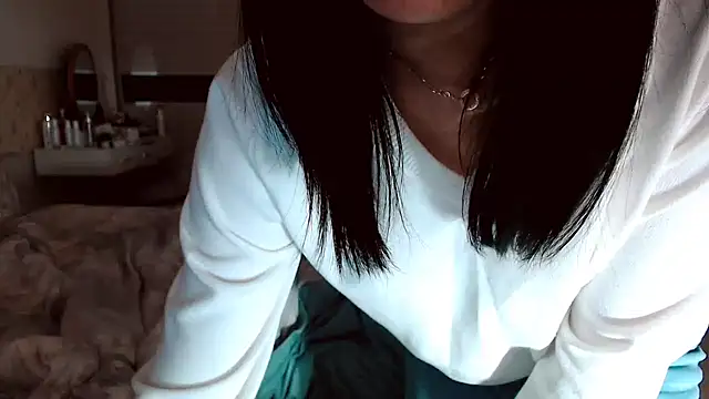 -Lucky Girl online show from 10.23.25