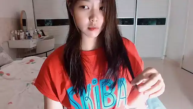 -Lucky Girl online show from 06.25.26