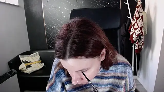 littleviki7 online show from 10.25.25