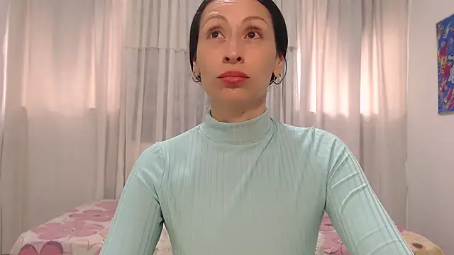 Snapshot of AliceRossi chatting on 03.13.25 AliceRossi online show from 03.13.25