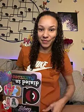 Snapshot of _Neeka_ chatting on 01.15.25 Neeka online show from 01.15.25