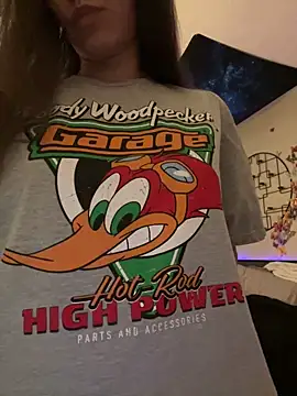 Snapshot of _Neeka_ chatting on 01.20.25 Neeka online show from 01.20.25