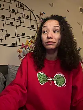 Snapshot of _Neeka_ chatting on 02.09.25 Neeka online show from 02.09.25