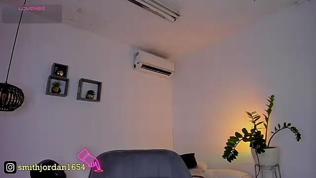 JordanSmiith  online show from 02.28.25