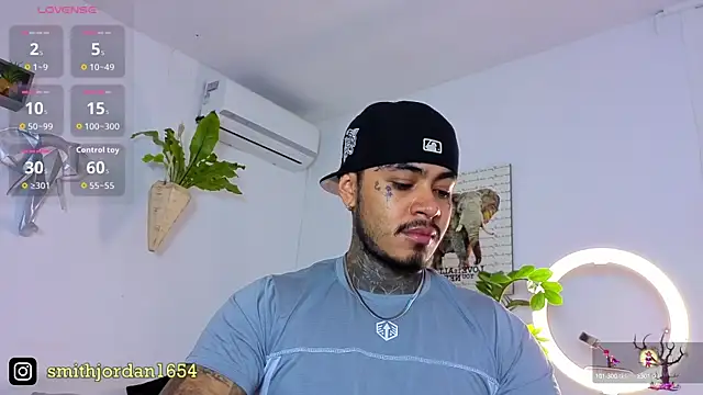 JordanSmiith  online show from 10.10.25