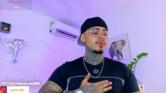 JordanSmiith  online show from 04.24.26