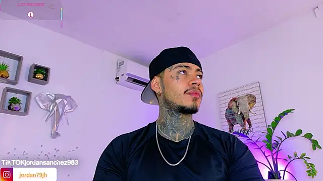 JordanSmiith  online show from 05.05.26