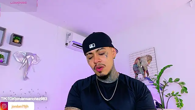 JordanSmiith  online show from 05.11.26