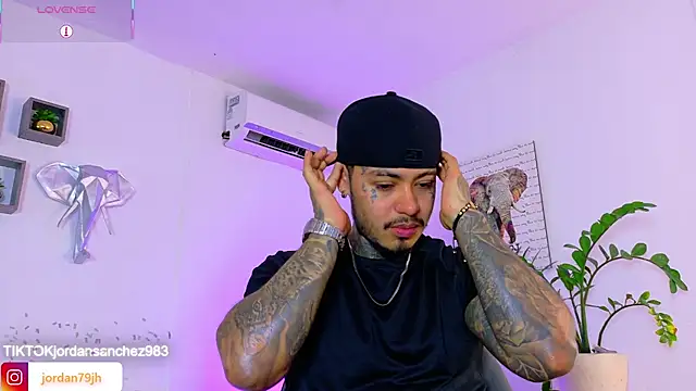 JordanSmiith  online show from 06.12.26
