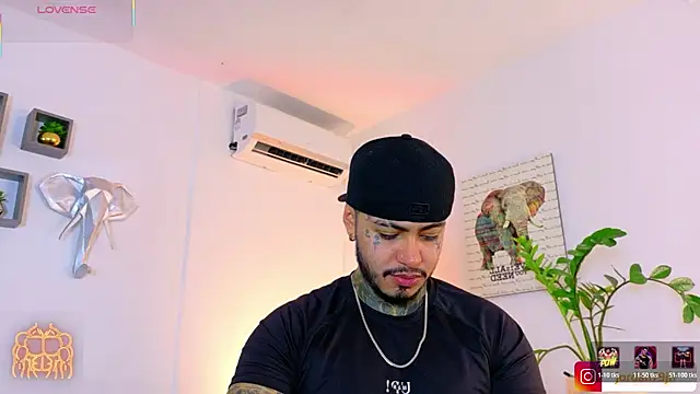 JordanSmiith  online show from 07.10.26